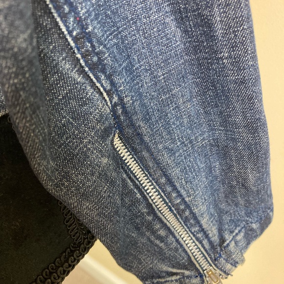 - Tommy Hilfiger Jeans Jacket - Picture 8 of 15